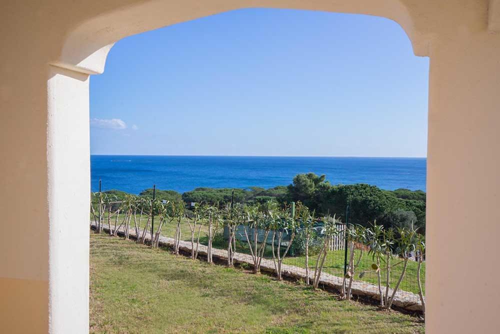 Residence Baia Sant Anna Con Piscina タナウネッラ エクステリア 写真
