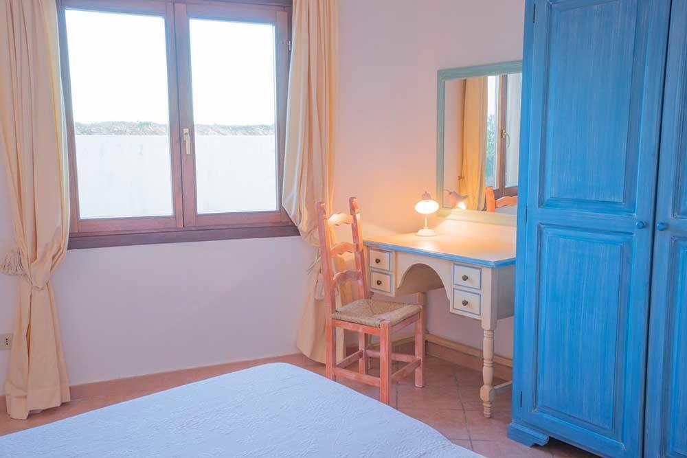 Residence Baia Sant Anna Con Piscina タナウネッラ エクステリア 写真